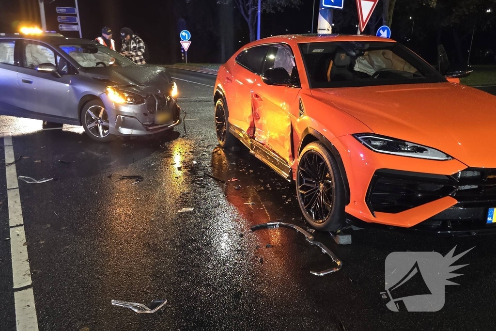 Lamborghini van drie ton in de kreukels bij crash