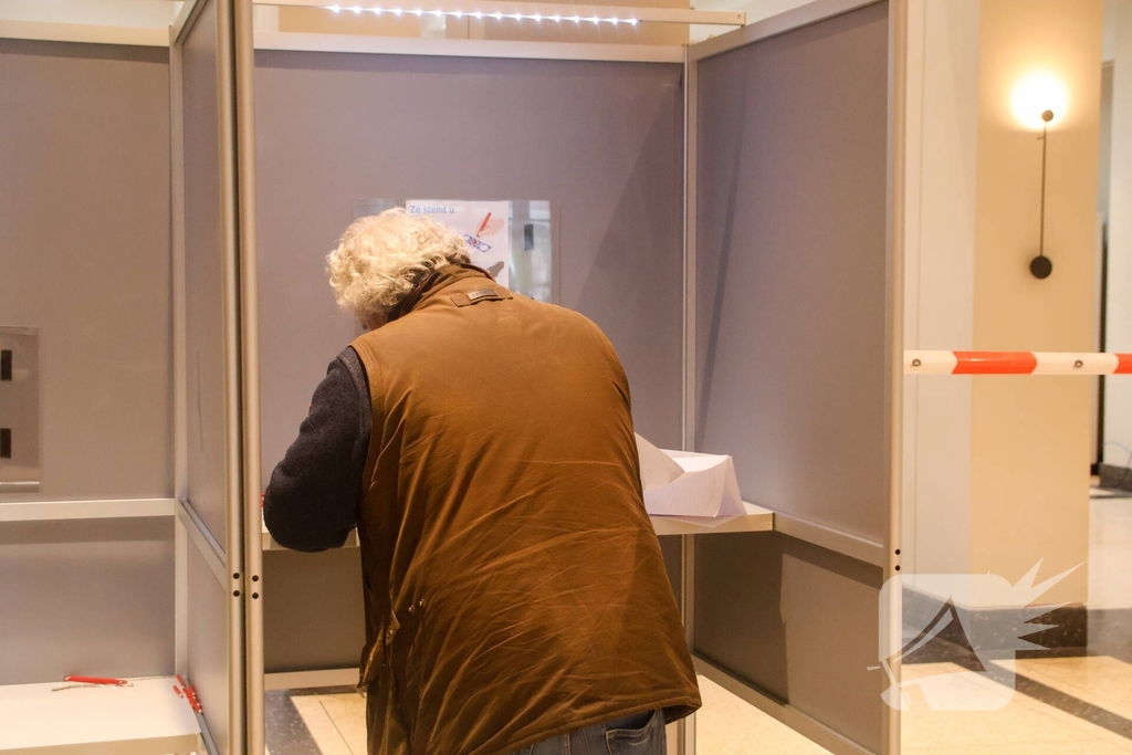 Veel mensen stemmen in de Leidse regio