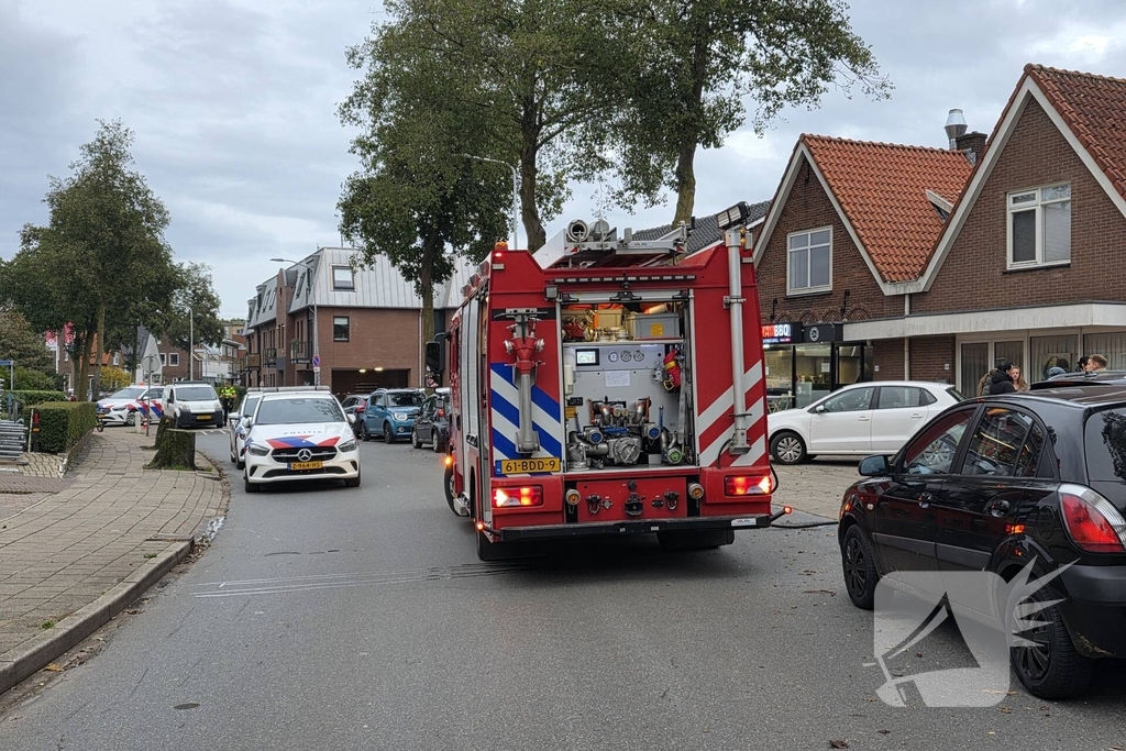 Brand in bijgebouw leidt tot grote rookontwikkeling