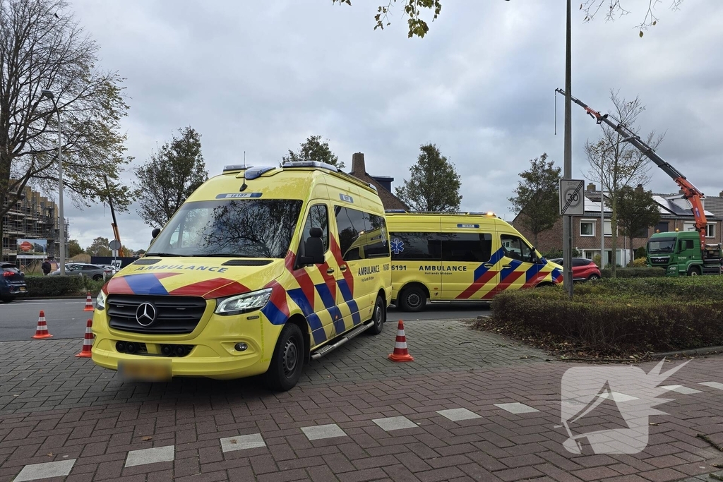 Auto belandt in bosschages