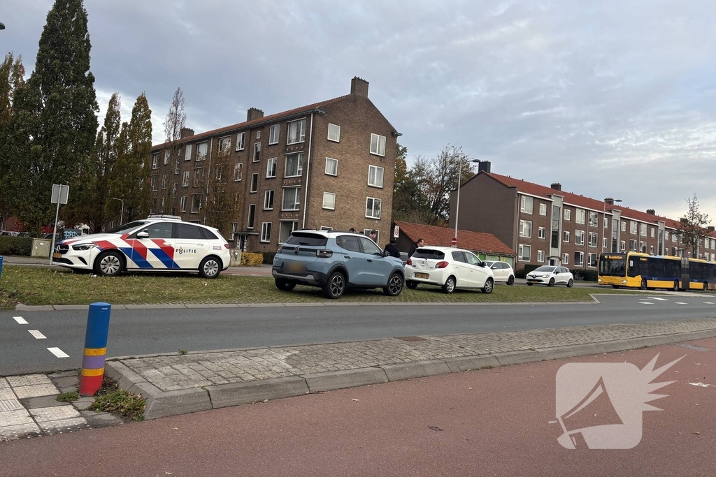 Kop-staart met twee voertuigen