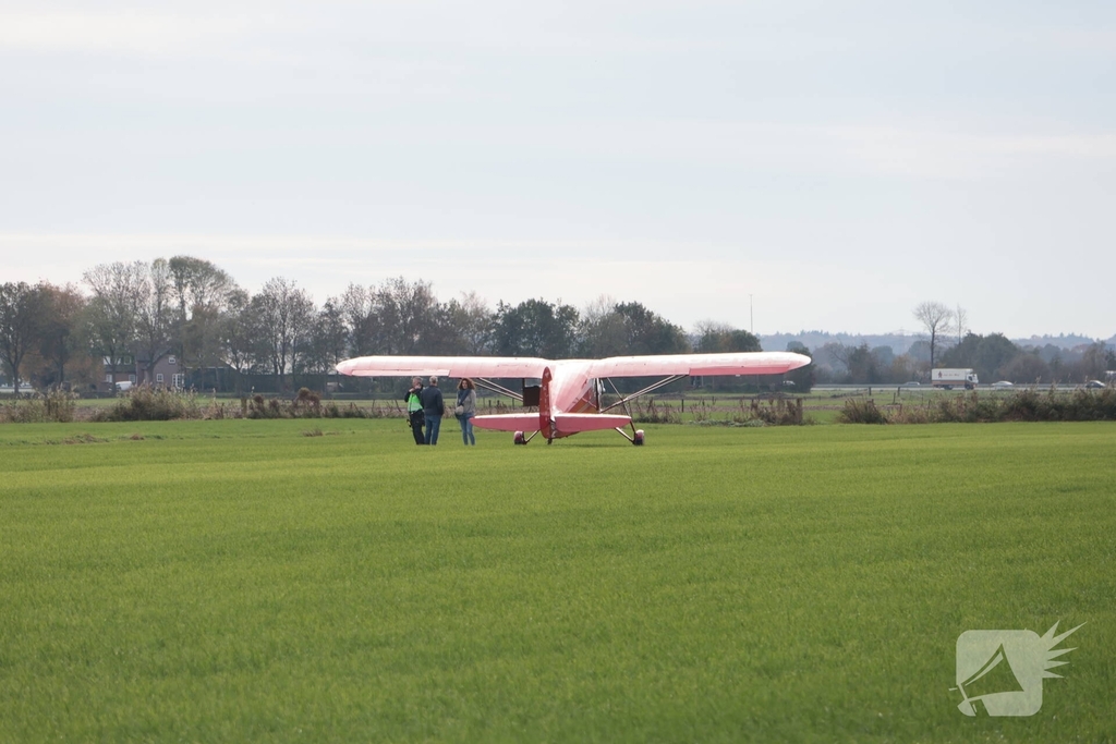 Vliegtuig maakt noodlanding zonder gewonden