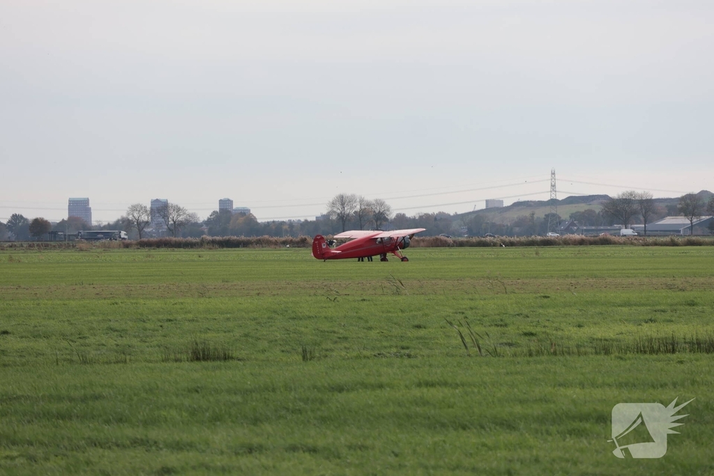 Vliegtuig maakt noodlanding zonder gewonden