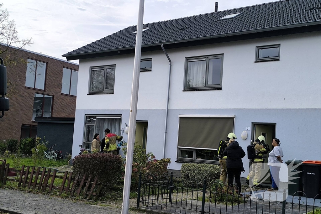 Brand in schuur snel onder controle
