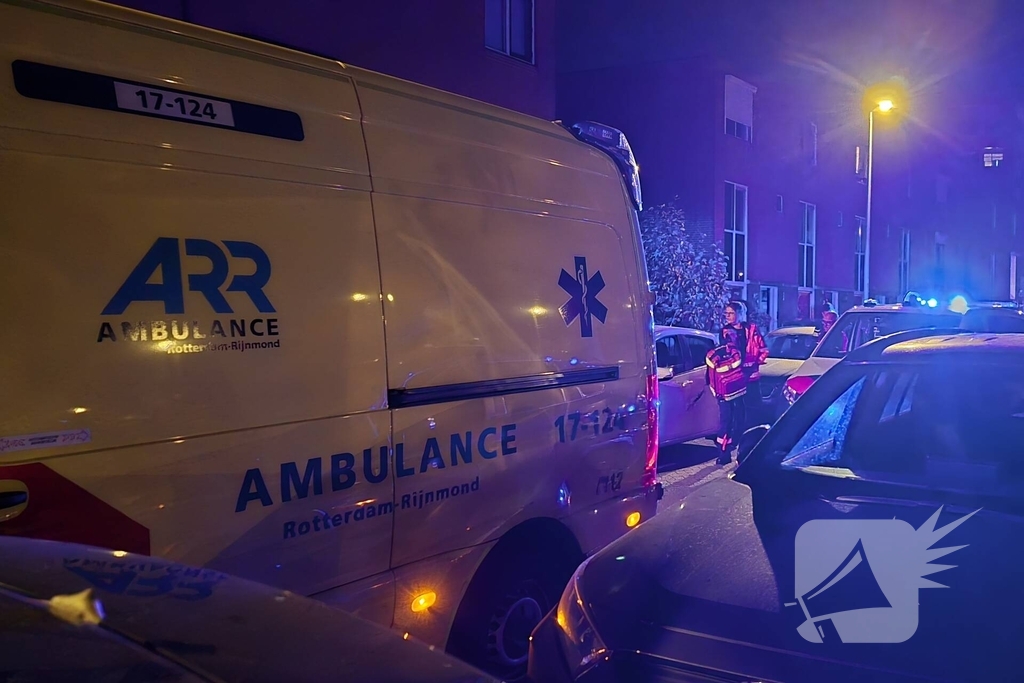 Gewonde na steekpartij, verdachte op de vlucht