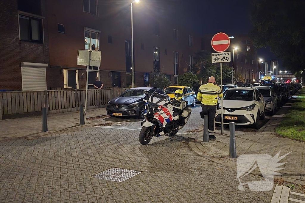 Gewonde na steekpartij, verdachte op de vlucht