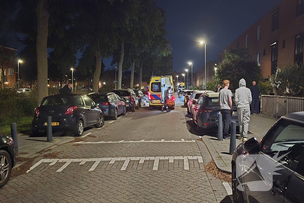 Gewonde na steekpartij, verdachte op de vlucht