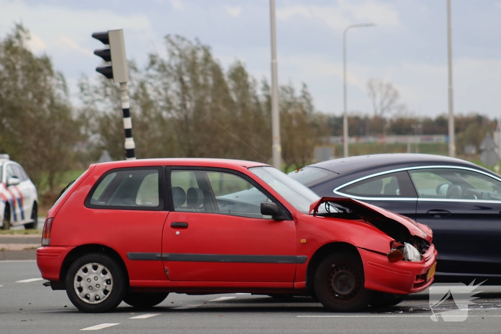 Voertuigen beschadigd bij aanrijding