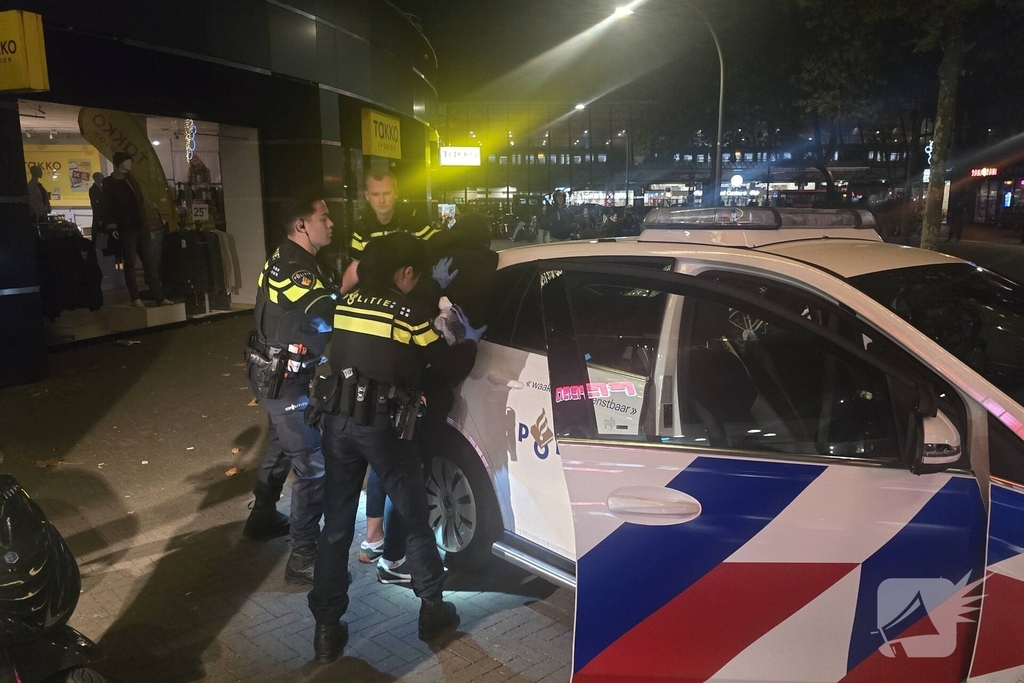 Verdachte vlucht na steekpartij