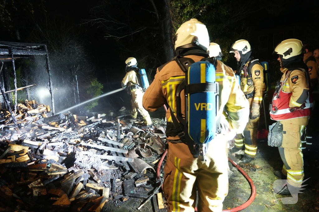 schuurtje verwoest door brand