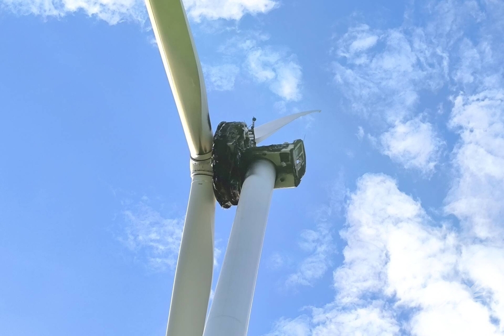 Herstel windmolen na brand vergt tijd