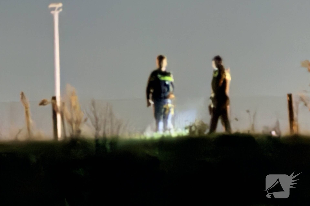 Brand in bedrijfspand leidt tot grote brandweeractie