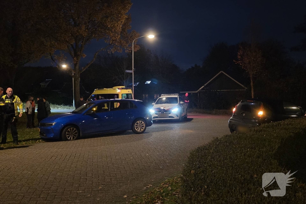 Botsing tussen twee auto's leidt tot verwondingen