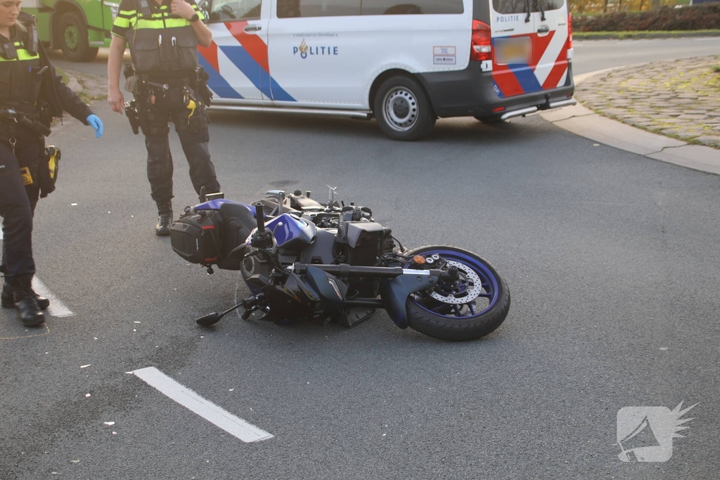 Ongeval op rotonde veroorzaakt opstopping