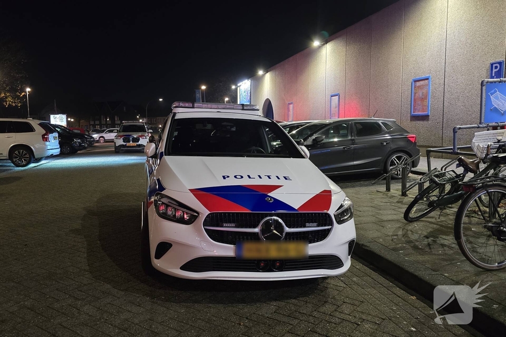 Aanhouding na verzet en diefstal