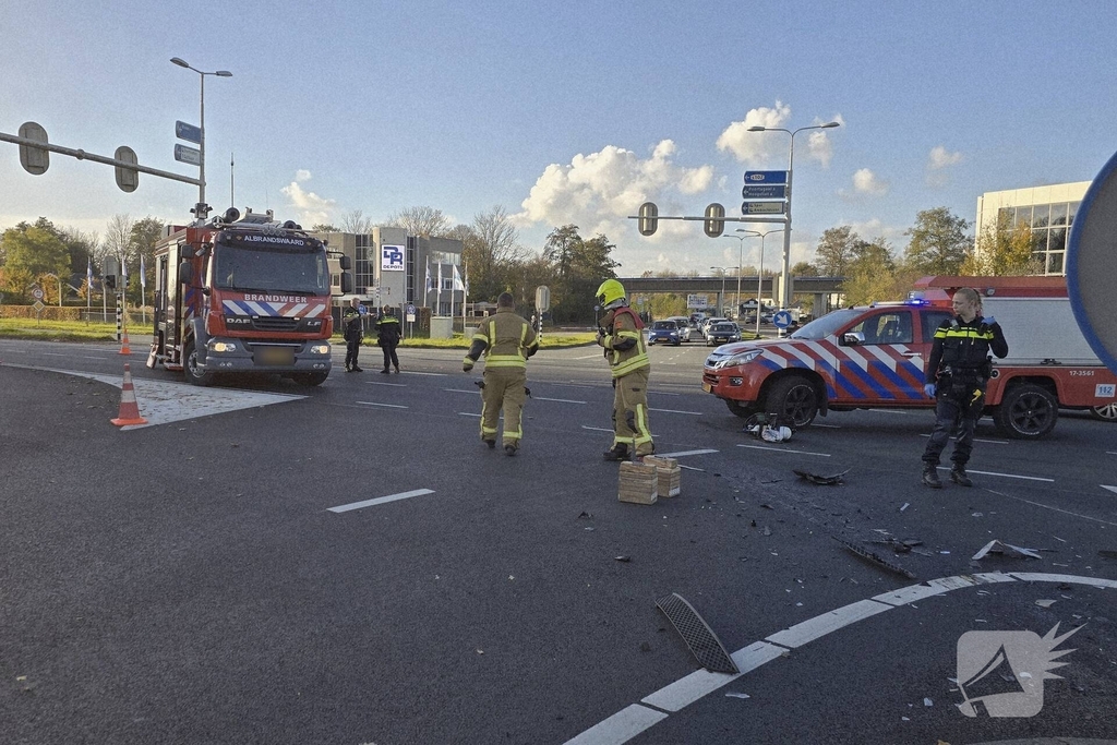 Flinke ravage bij frontale botsing op kruising