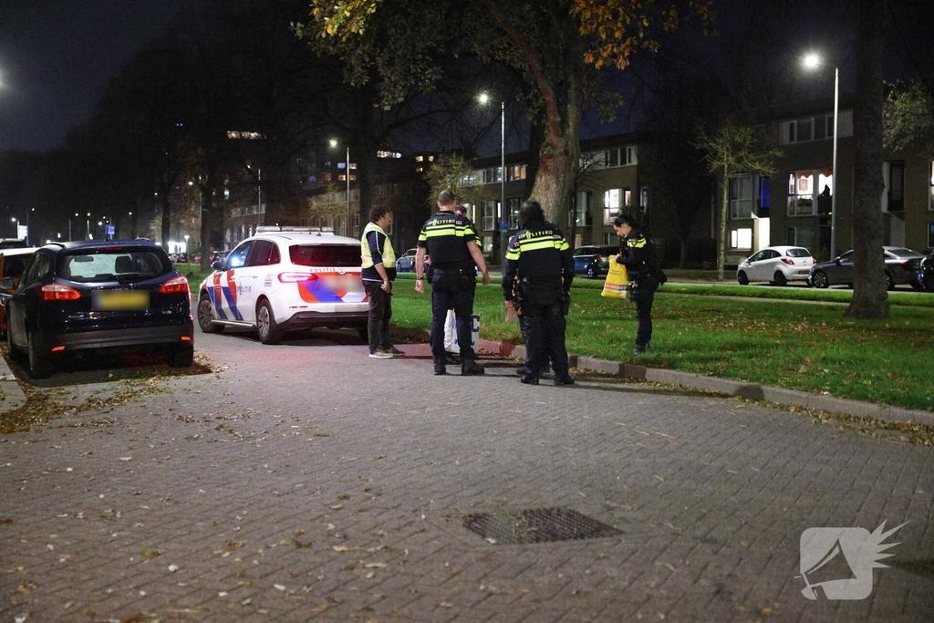 Vijf aanhoudingen en vondst van geld na drugsdeal