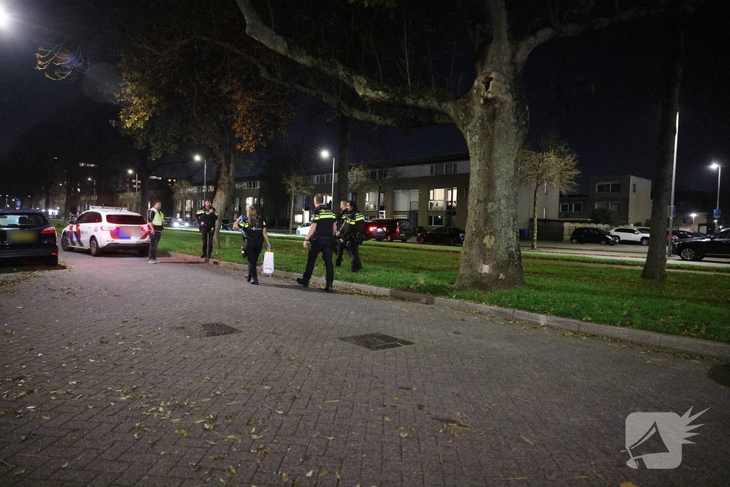 Vijf aanhoudingen en vondst van geld na drugsdeal