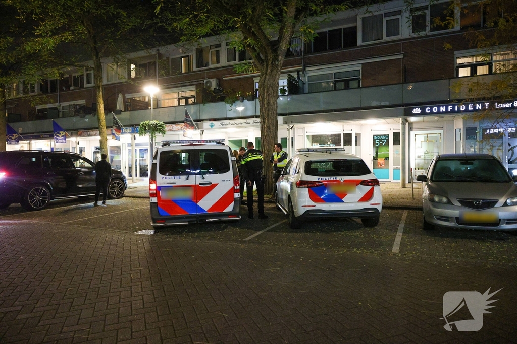 Vijf aanhoudingen en vondst van geld na drugsdeal