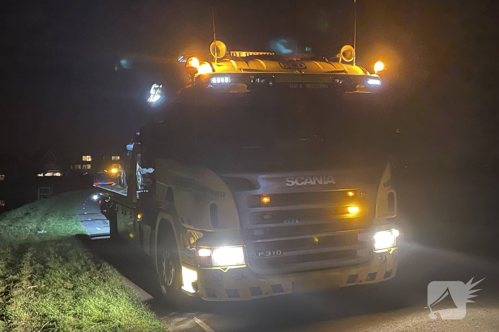 Voertuig belandt in sloot