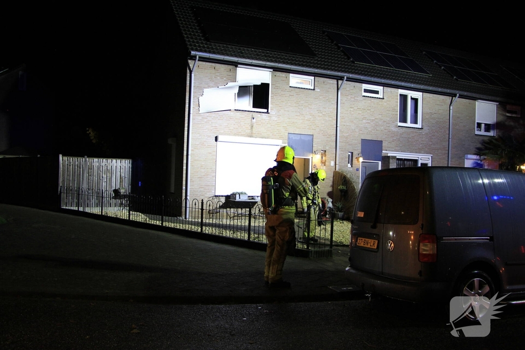 Woningbrand leidt tot ontruiming van woningen