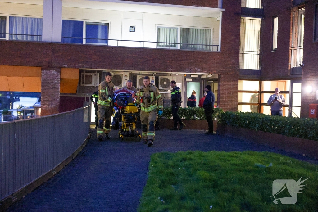 Liftmonteur valt drie meter in schacht