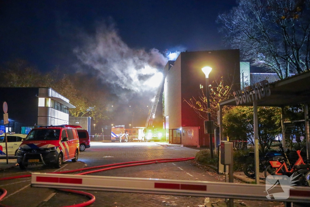 Grote brand vereist massale inzet brandweer