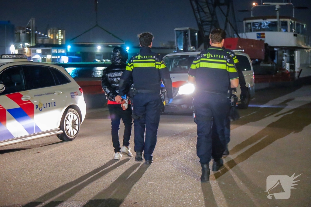 Steekpartij leidt tot aanhouding en gewonde