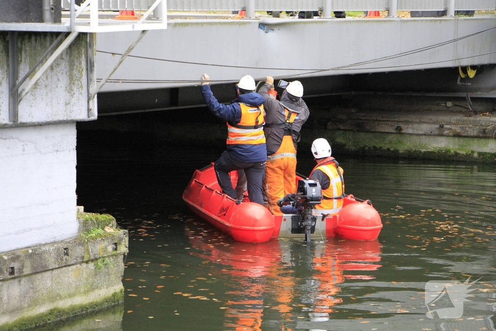 Onderzoek naar schade stadsbrug