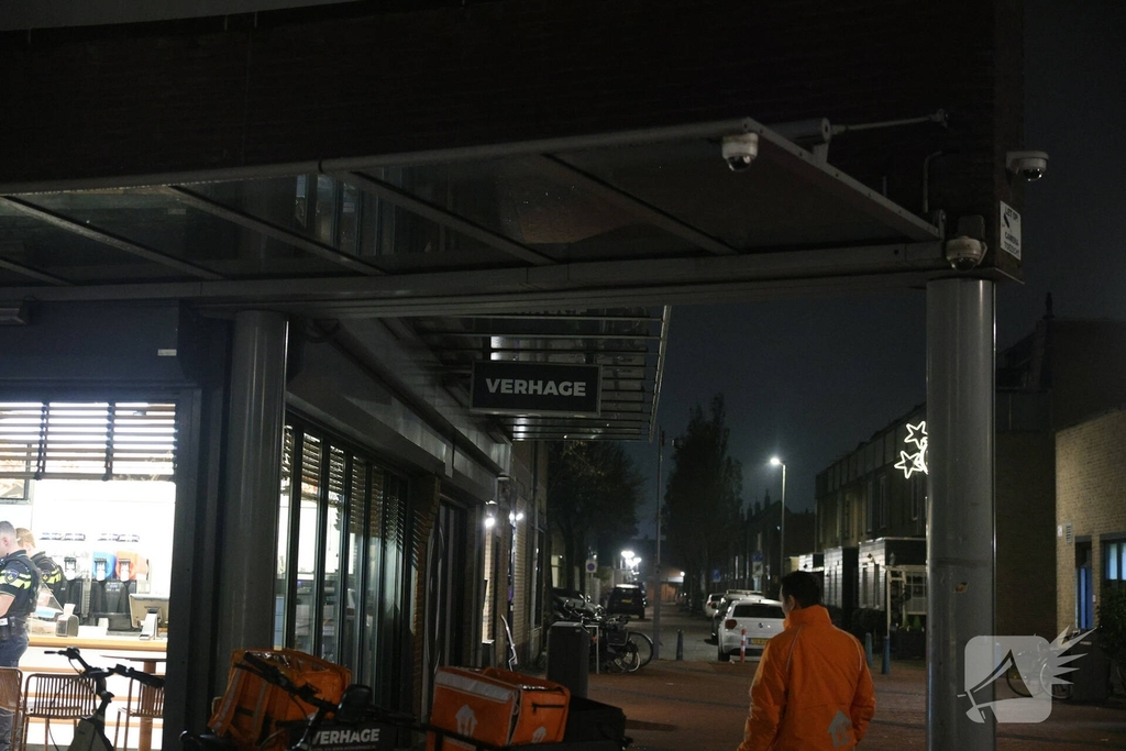 Overval op snackbar door twee gemaskerde daders