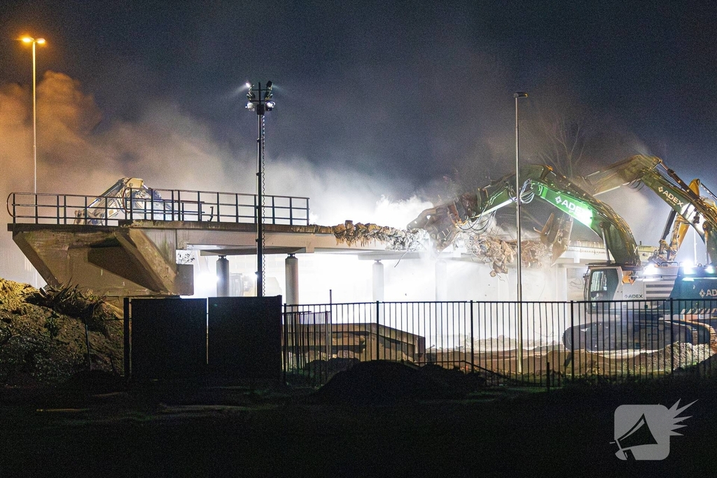 Verbreding A2 leidt tot protest; viaduct Slagmolen gesloopt