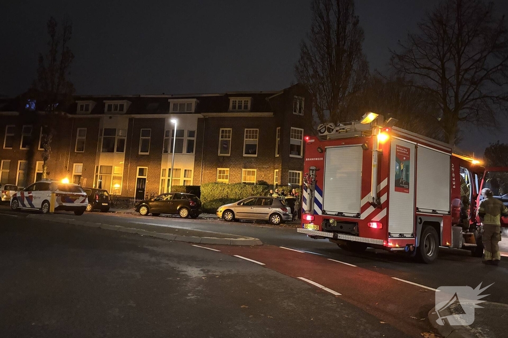 Melding autobrand blijkt heg in brand