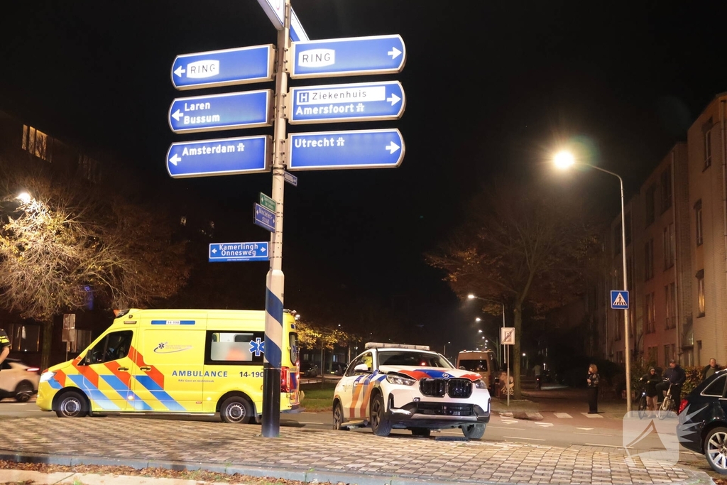 ongeval tussen politievoertuig en auto