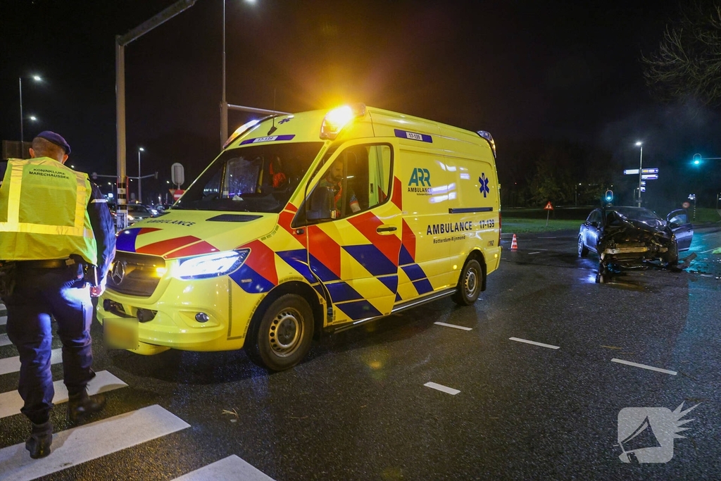 Botsing tussen voertuigen leidt tot geen gewonden