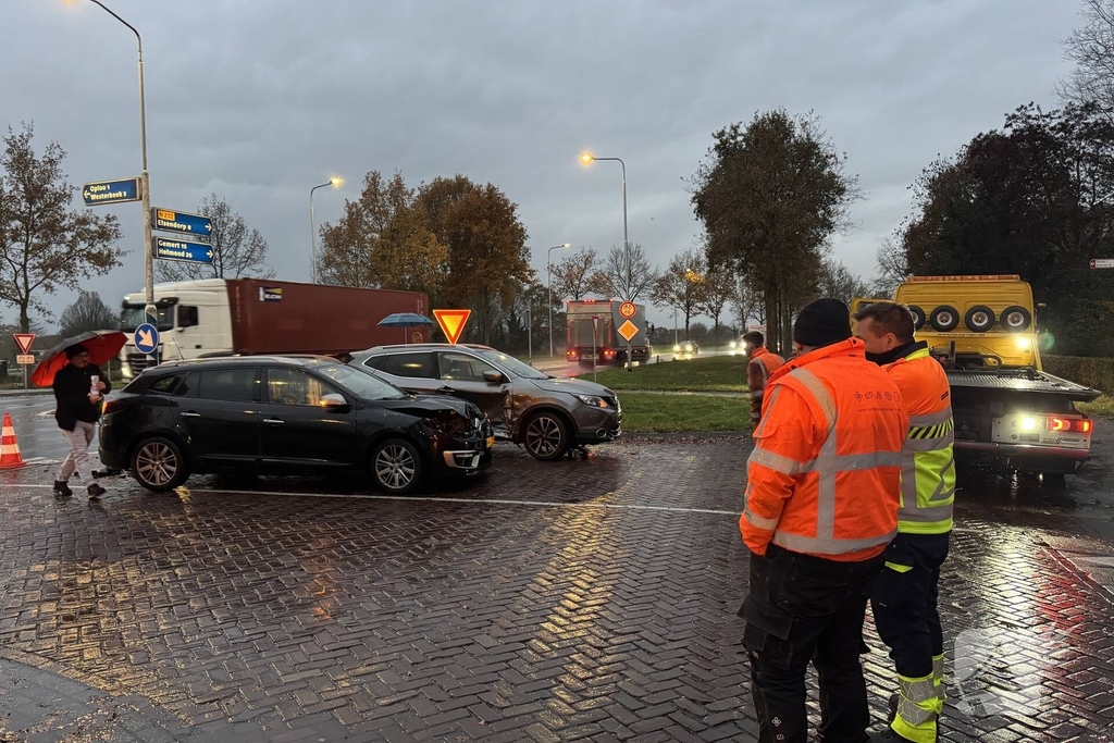 Ongeval tussen twee auto's zonder gewonden