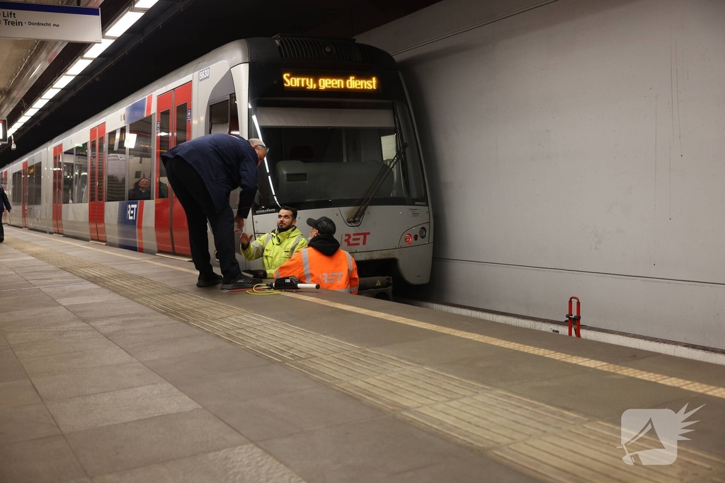 Ongeval in metro leidt tot verwondingen en verkeershinder