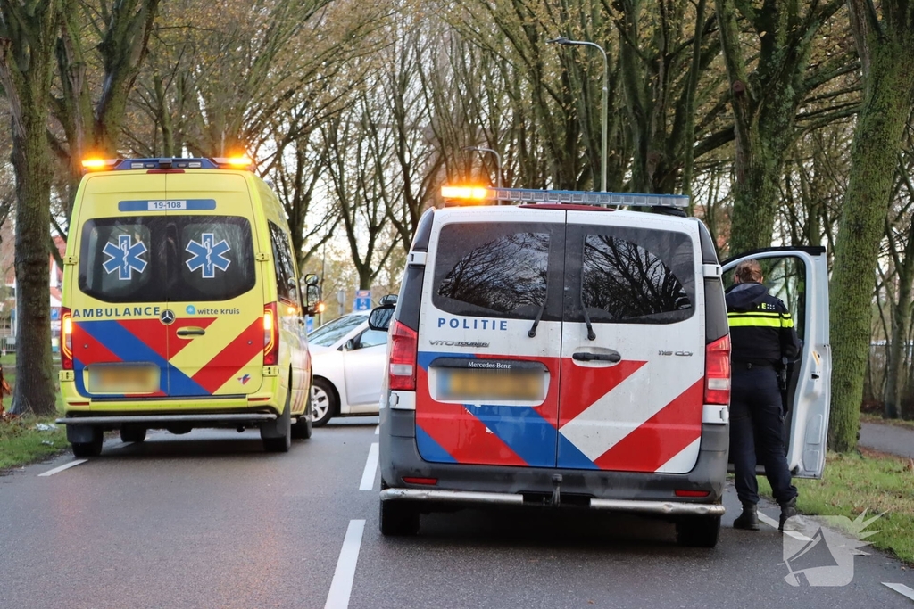Eenzijdig ongeval eindigt tegen boom