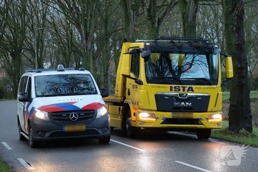 Eenzijdig ongeval eindigt tegen boom