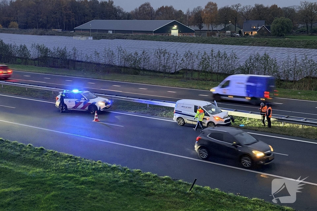 Meerdere auto's botsten op elkaar zonder gewonden