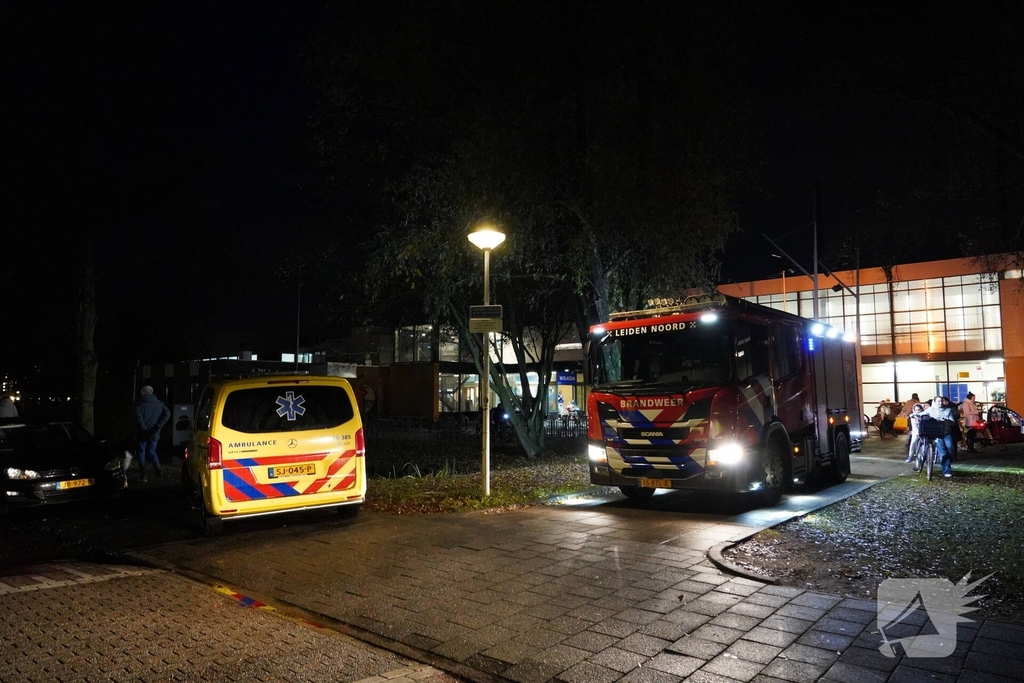 Zwembad ontruimd door brandlucht