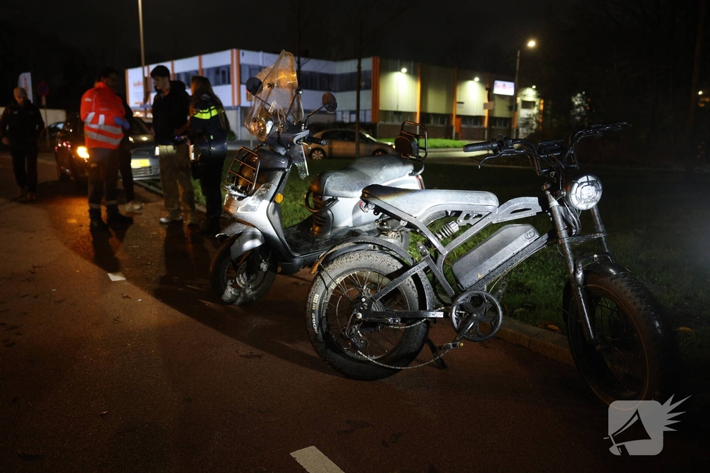 Ongeval tussen bromfietser en fatbike met gewonde