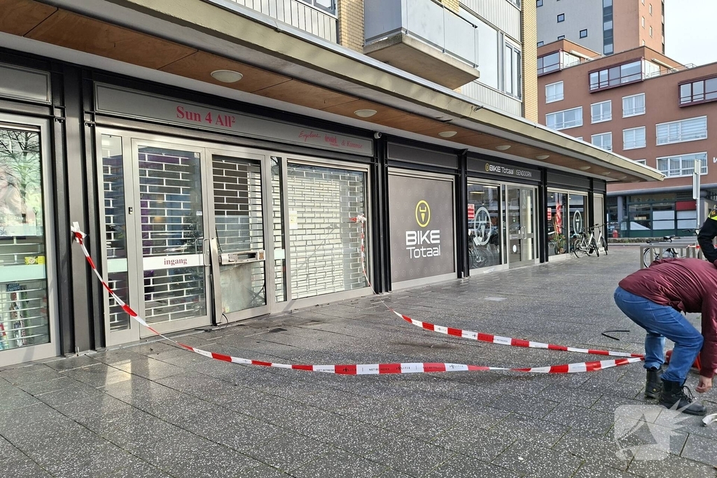 Schade bij zonnestudio door explosie