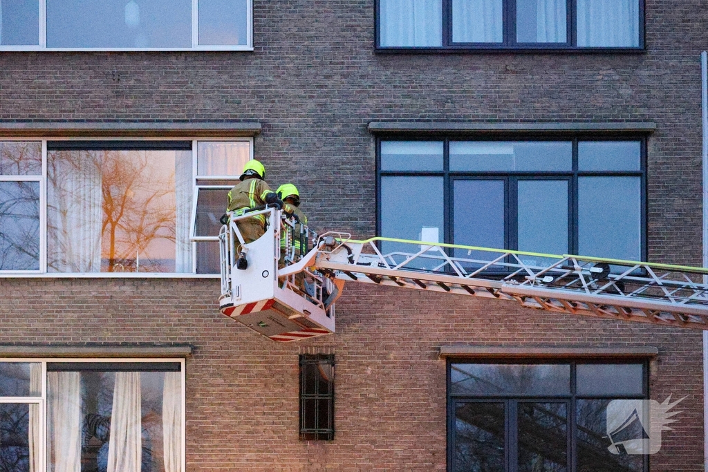 Woningbrand in Rotterdam snel opgeschaald