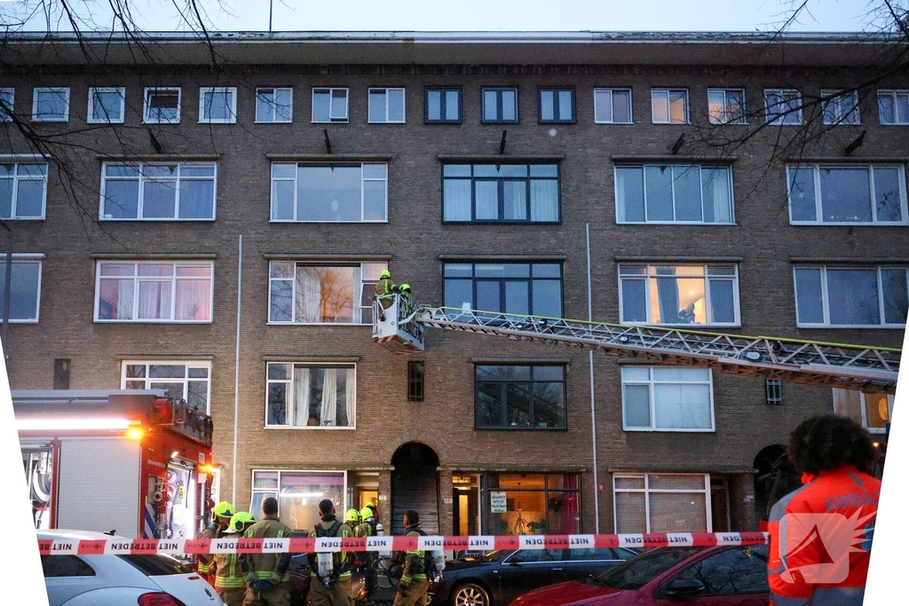 Woningbrand in Rotterdam snel opgeschaald