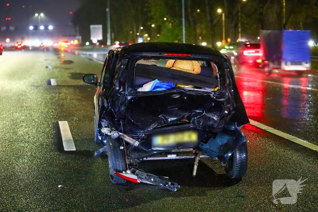 Botsing tussen meerdere auto's leidt tot gewonden