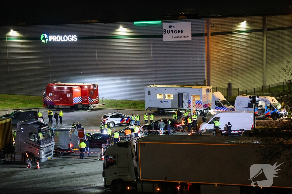 Grote controle door diverse diensten