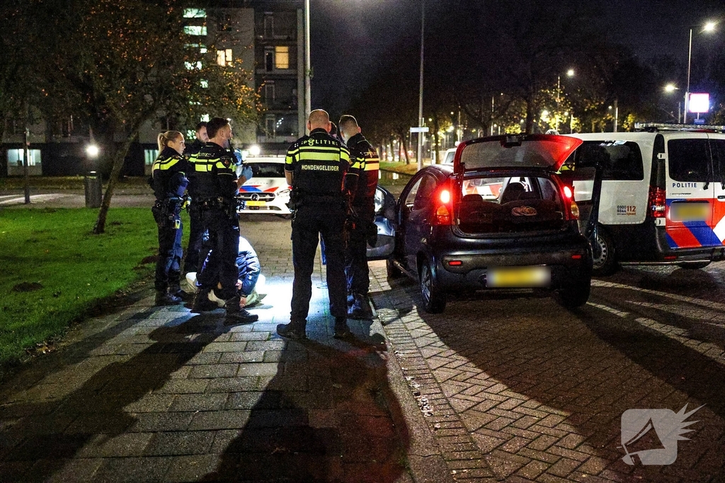 Politie grijpt in bij gewapende vechtpartij