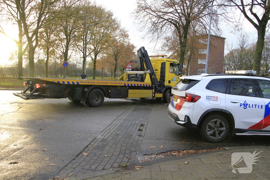Kindje en bestuurder gewond bij aanrijding