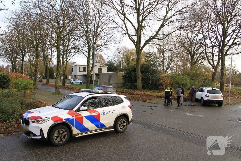 Kindje en bestuurder gewond bij aanrijding
