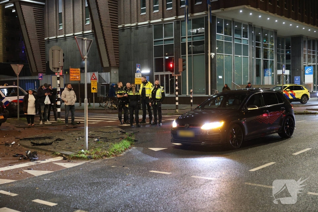 Twee gewonden na ongeval tussen twee auto's